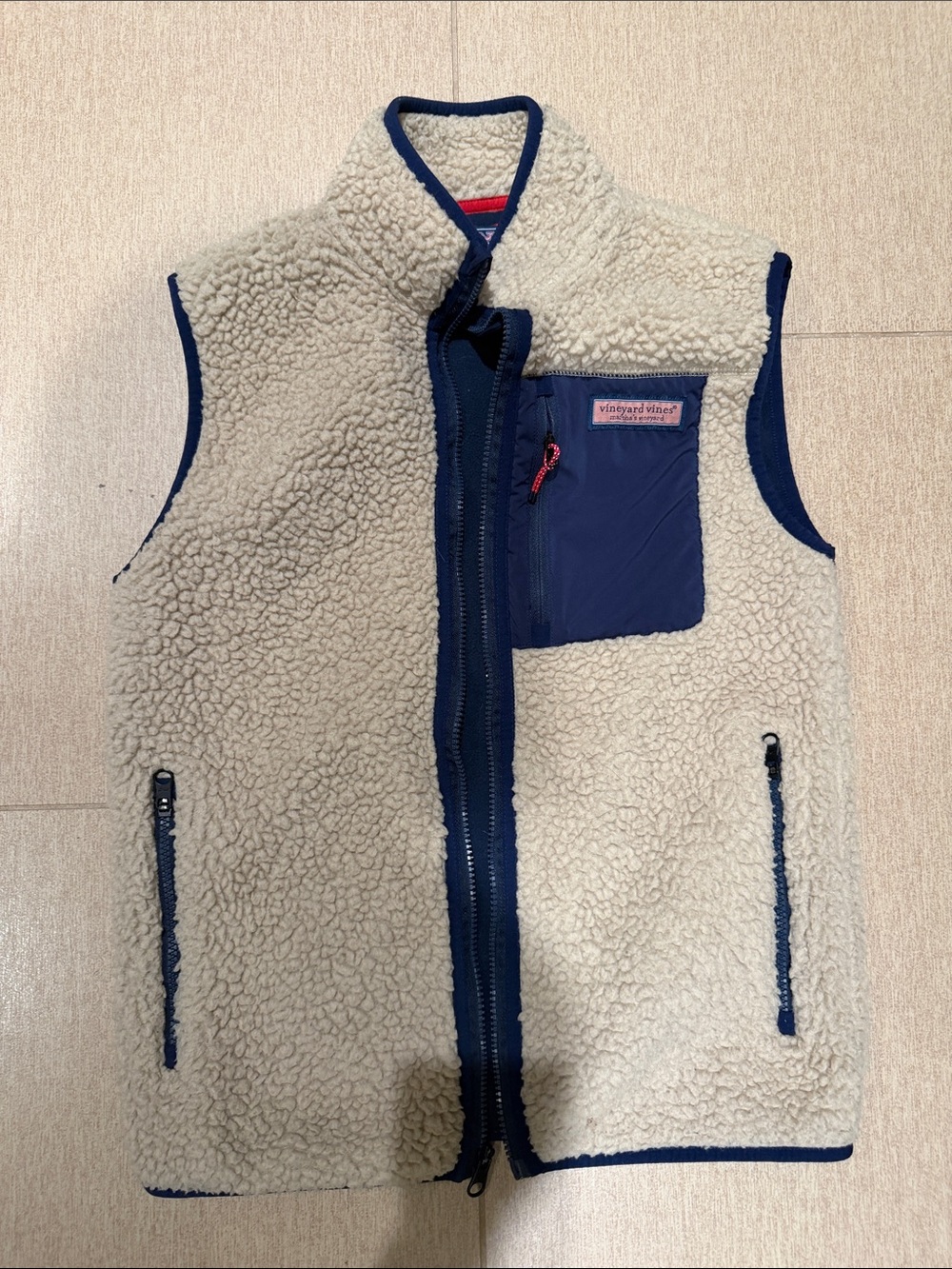Vineyard Vines women or boys Cream Sherpa Vest with Navy Accents